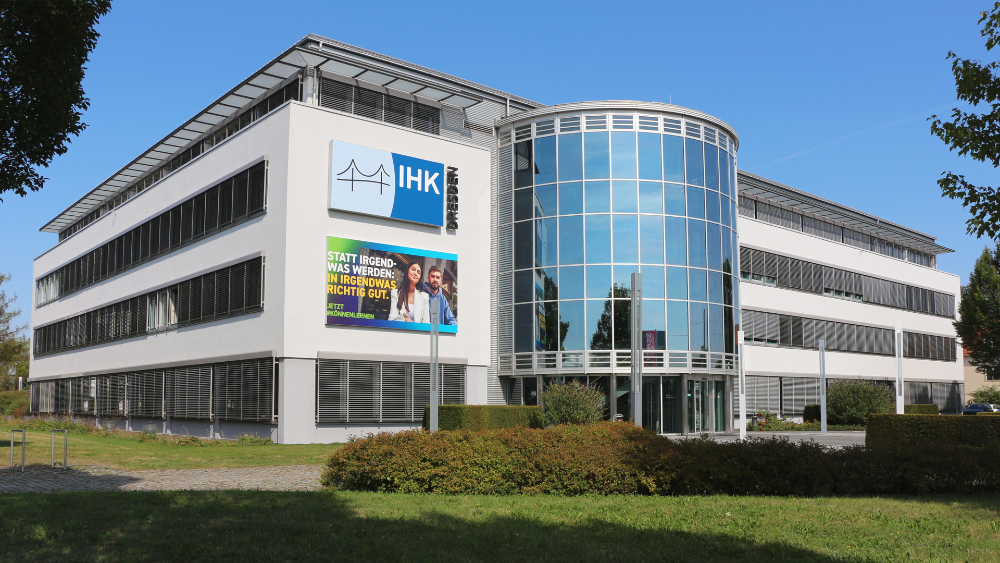 Die IHK Dresden bewirbt das Thema Unternehmertum auf Social Media und bietet Sprechtage und Beratungen an. Abbildung: IHK Dresden