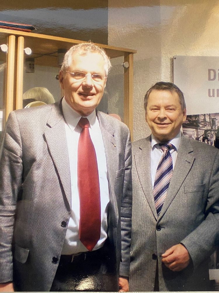 Unternehmensgründer Werner Baumgärtel (rechts) und Karl Wißpeintner um 2010. Abbildung: Micro-Hybrid