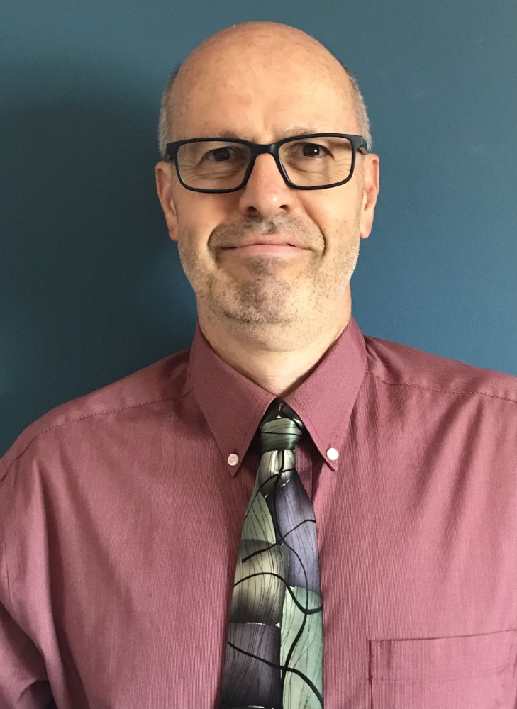 Bernd Haber ist gebürtiger Ostberliner. Er zog vor 30 Jahren in die USA und ist Gründer und Managing Director des Unternehmens Worldstrings Promotion sowie Gründer des Unternehmens New Sound Experience. Er lebt in Phoenix, Arizona.