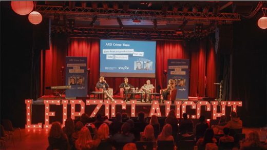 Die ARD True Crime auf dem „Leipzig Lauscht 2025“. Auch das diesjährige Line-Up besteht aus spannenden Podcastern, die Einblicke in ihre Arbeit gewähren. Abbildung: Leipzig Lauscht