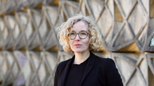 Dr. Uta Bretschneider betont, dass das Zukunftszentrum zu einem Ort werden soll, an dem individuelle Sichtweisen und Forschungsergebnisse zusammenkommen. Abbildung: Oliver Zschau