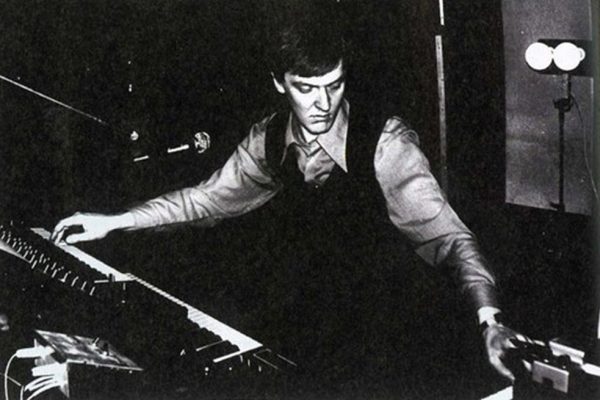 Hans-Hasso Stamer gehörte zu den bekanntesten Solomusikern der DDR-Elektromusik. Abbildung: Discogs